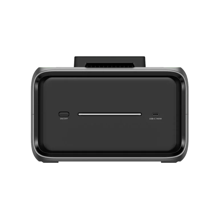 Передняя панель EcoFlow EB600 с кнопкой питания, световой полосой и портом USB-C 140 Вт