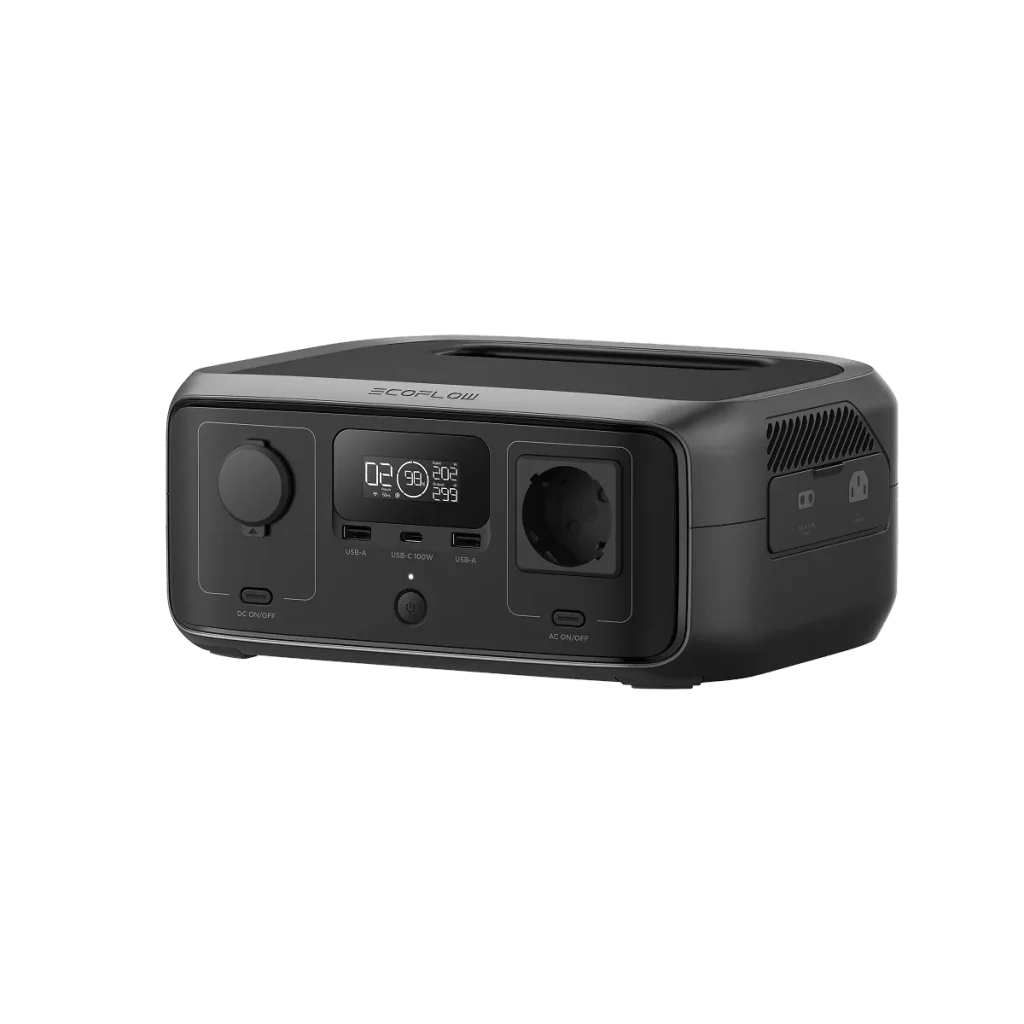 Зарядна станція EcoFlow RIVER 3 UPS спереду: розетка Schuko, USB-C на 100 Вт, два USB-A і автомобільний вихід